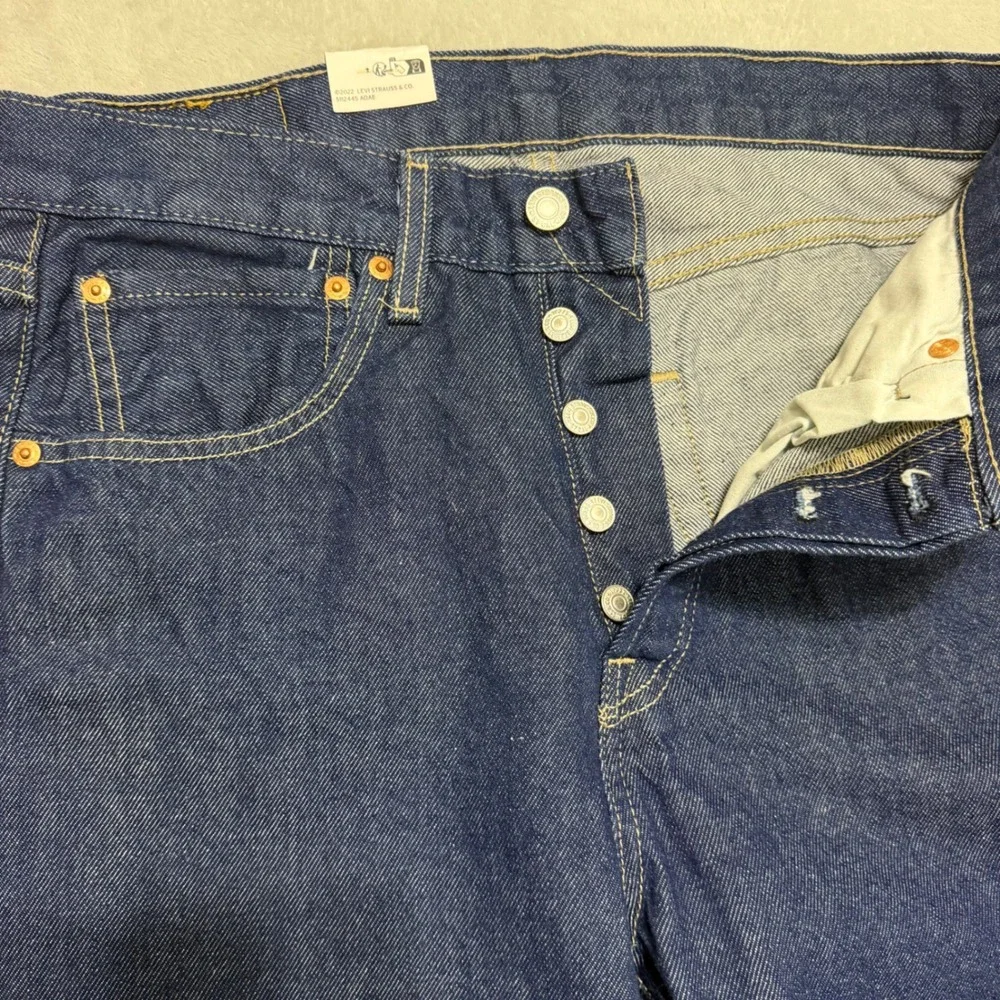 Levi's 501 Original Fit Men 31x32 Dark Wash Blue Denim Straight Leg Jeans